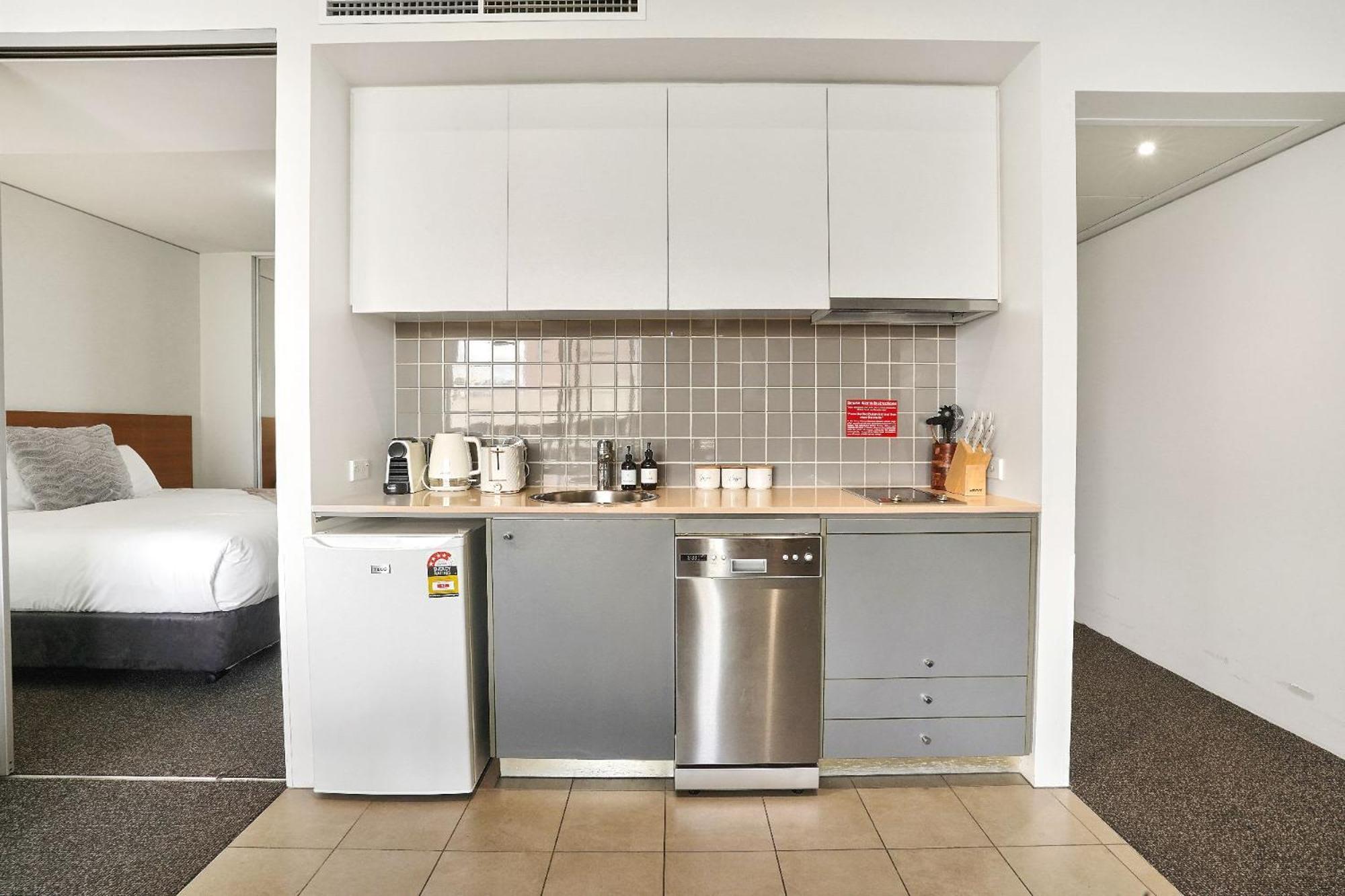 903 Harbour Lights With Ocean Views Apartment Cairns